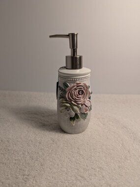 AVANTI SPRING GARDEN LOTION PUMP DISPENSER